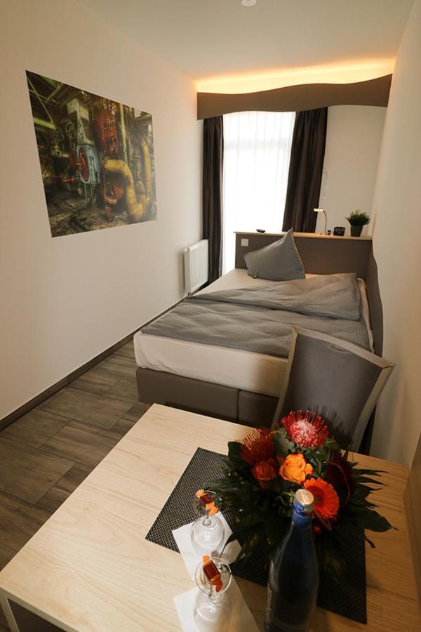 Petul Apart Hotel An'Ne 40 Bochum Bagian luar foto