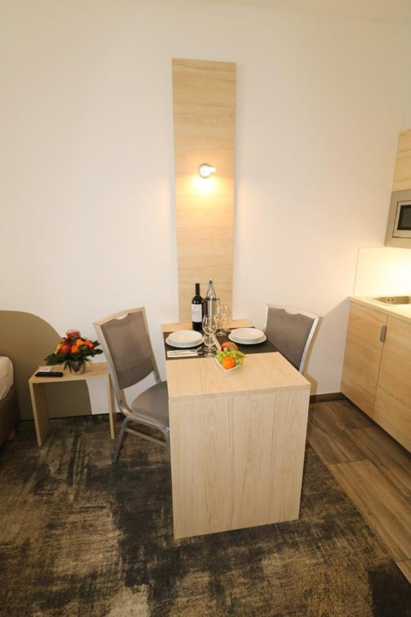 Petul Apart Hotel An'Ne 40 Bochum Bagian luar foto